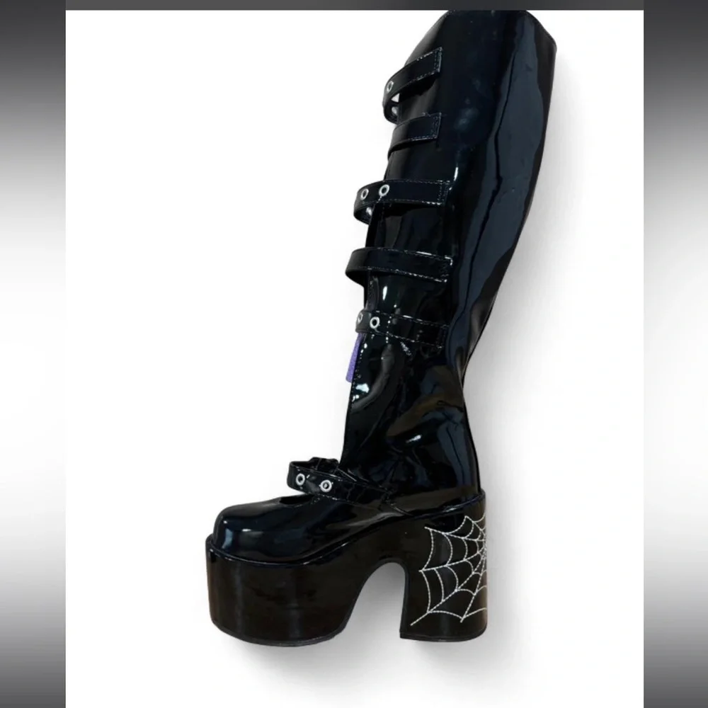 DOKIDOKI COSPLAY BOOTS SIZE 6 - Picture 4 of 7